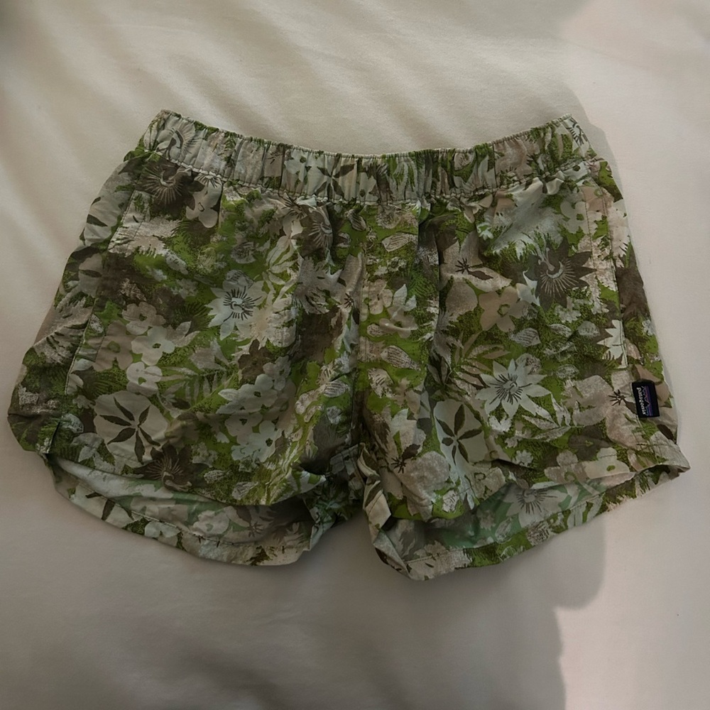Patagonia barely baggies